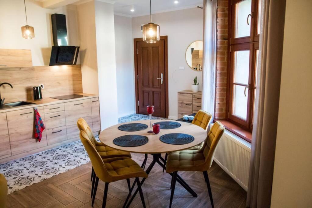 Gold Garden By Rentoom Apartment Torun Ngoại thất bức ảnh